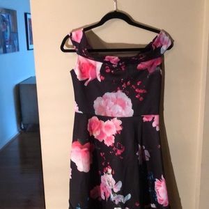 Floral print dress